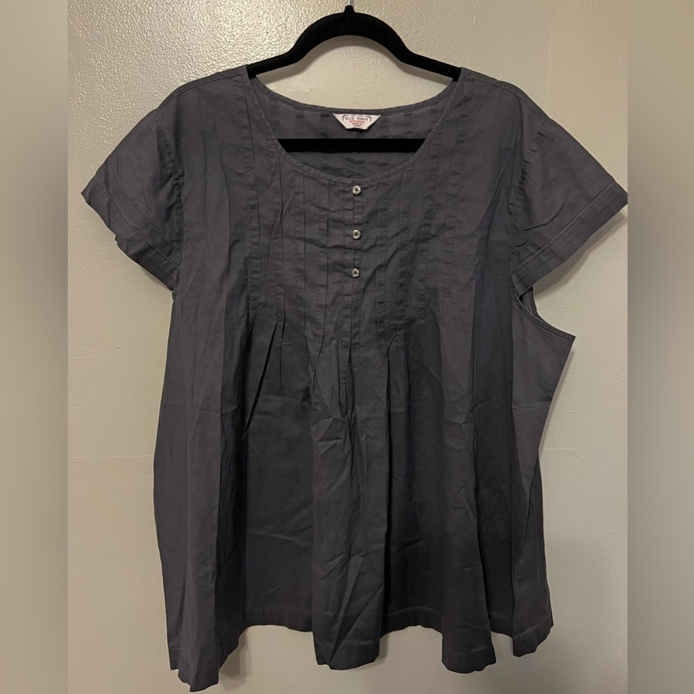 Old Navy Gray Top